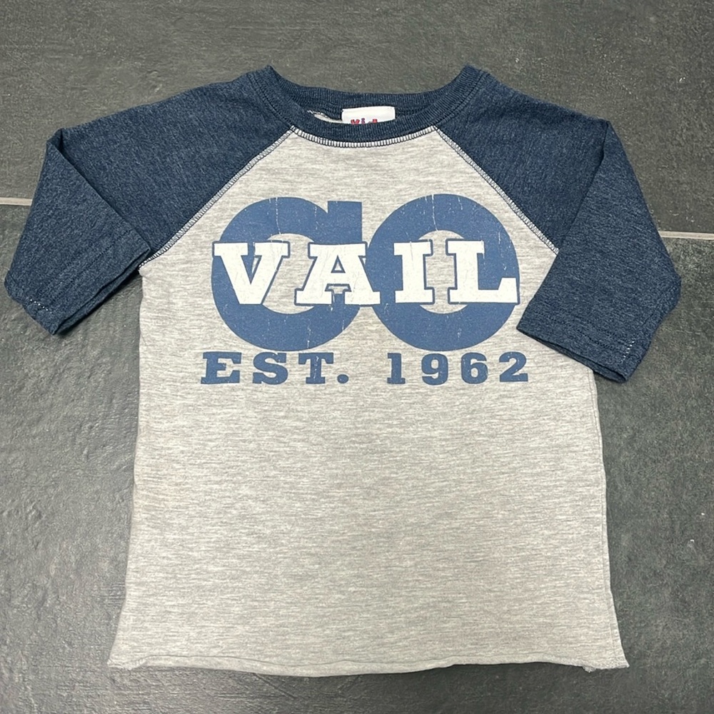 Kid U Not kids Vail, CO Navy and Gray Raglan Tee size 2T